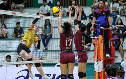 <p><strong>TOP SCORER.</strong> University of Santo Tomas' Kimberly Rubin tries to score against University of the Philippines Integrated School's Natalie Cuervo and Khloe Long in Division 1 of the Shakey’s Girls Volleyball Invitational League (SGVIL) Rising Stars Cup on Thursday (May 29, 2025) at the La Salle Green Hills gym. She scored 13 points in leading UST to victory, 25-20, 25-13. <em>(Contributed photo)</em></p>