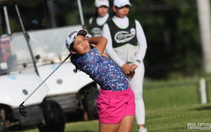 <p><strong>PRODIGY.</strong> Cebuana Denise Mendoza displayed her brilliant form in the opening round of the ICTSI Junior PGT Championship girls' 7-10 division in Davao City on Wednesday (July 9, 2025). She carded a 64 to take a 23-stroke lead after a six-birdie blitz from No. 10 through 15 at the South Pacific Golf and Residential Estates.<em> (Contributed photo)</em></p>