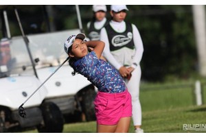 Mendoza takes commanding lead in JPGT South Pacific