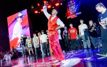 <p><strong>NATIONAL CHAMPION.</strong> Valenzuela dancer Kenneth 'Klockwise' Martinez performs during the National Finals at the Kilometer Zero in Luneta Park, Manila last Sept. 28, 2024. He won the competition to earn a spot in the Red Bull Dance Your Style World Championships on Nov. 9, 2024 in Mumbai, India. <em>(Contributed photo) </em></p>