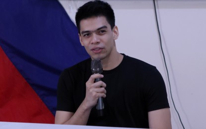 <p><strong>ENTHUSIASTIC.</strong> Sharks Billiards Association (SBA) founder Hadley Mariano talks about the drafting for Season 2 during the Philippine Sportswriters Association (PSA) Forum at the conference hall of the Rizal Memorial Sports Complex on Tuesday (June 17, 2025). Participating teams are Season 1 champion Taguig, Quezon City, Manila, Negros Occidental and newcomer Makati. <em>(PNA photo by Jean Malanum) </em></p>