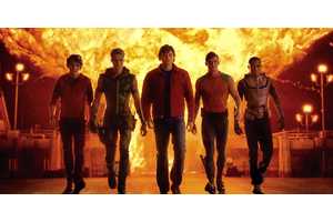 Tom Welling’s Older Superman & Smallville’s Justice League Get Costume Upgrades & Their Own Watchtower In Epic DC Art