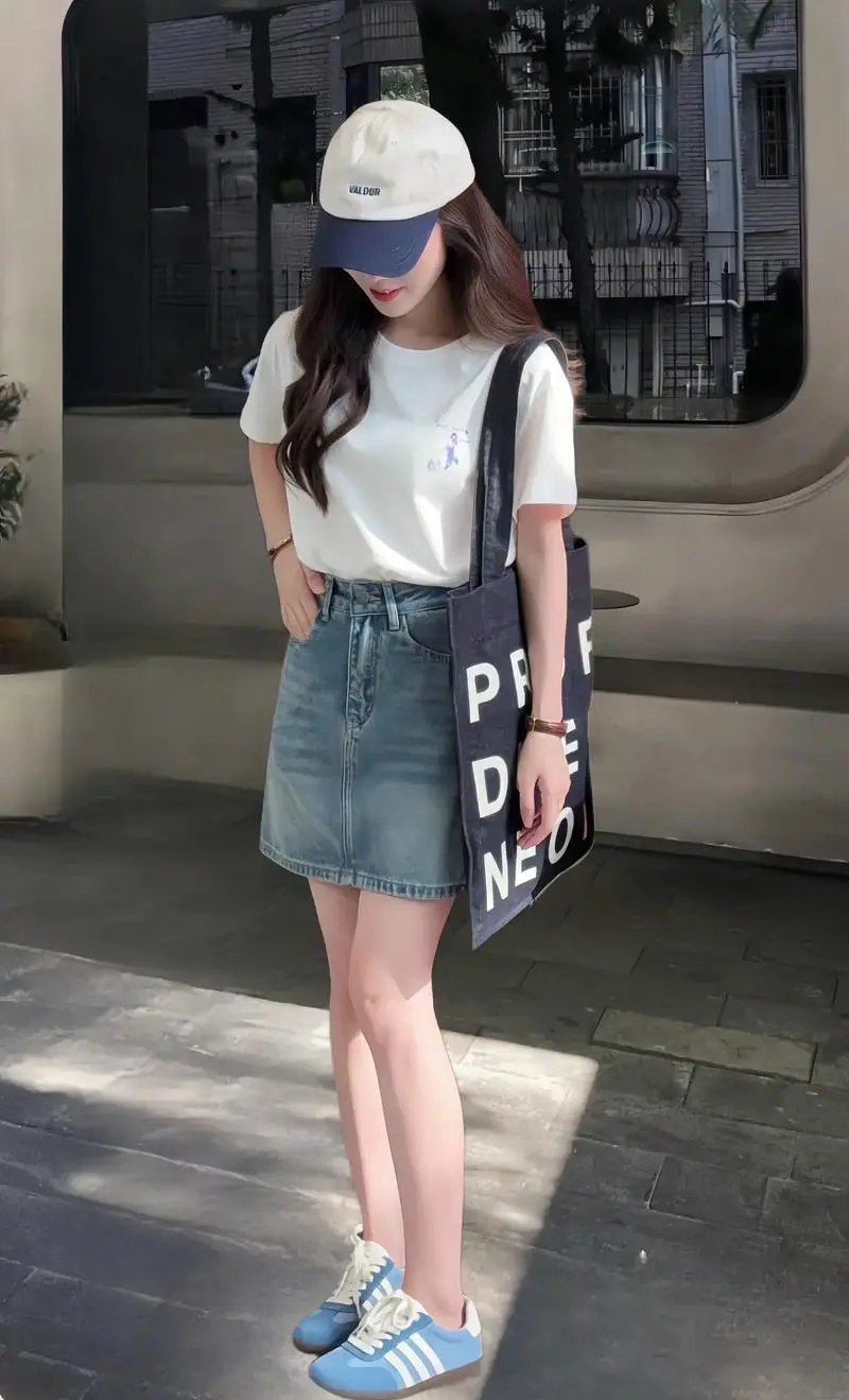 春天牛仔短裙怎么搭配