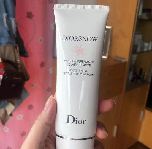 迪奥雪晶灵洗面奶怎么样