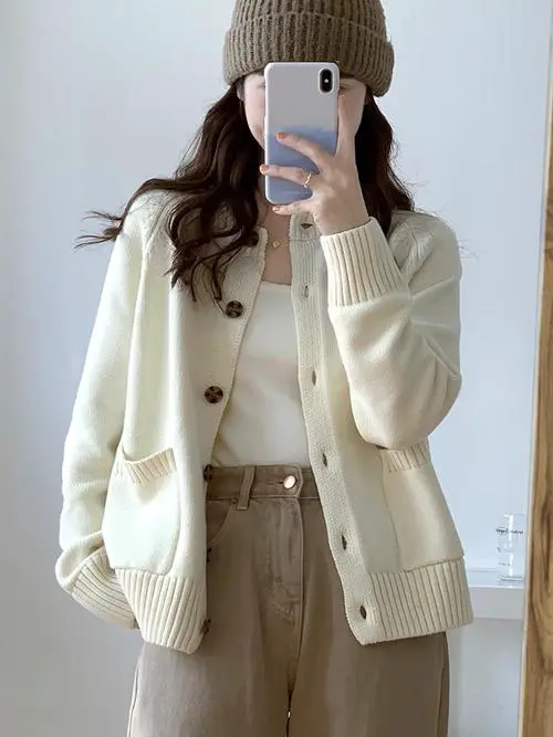 女士休闲韩版毛衣外套怎么搭配图片