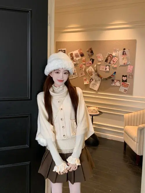 米色套头短袖毛衣怎么搭配