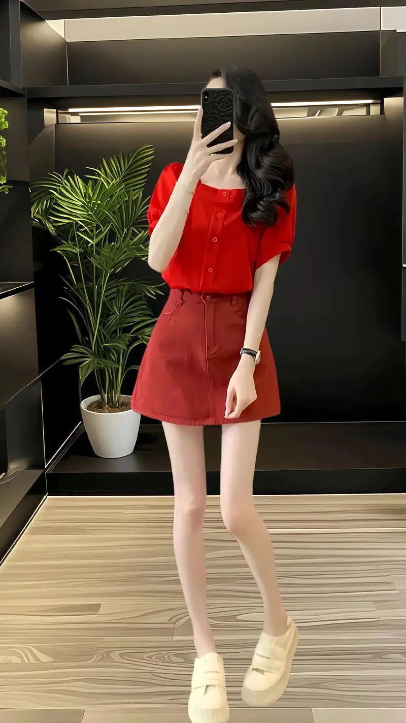 大红a字裙怎么搭配什么外套