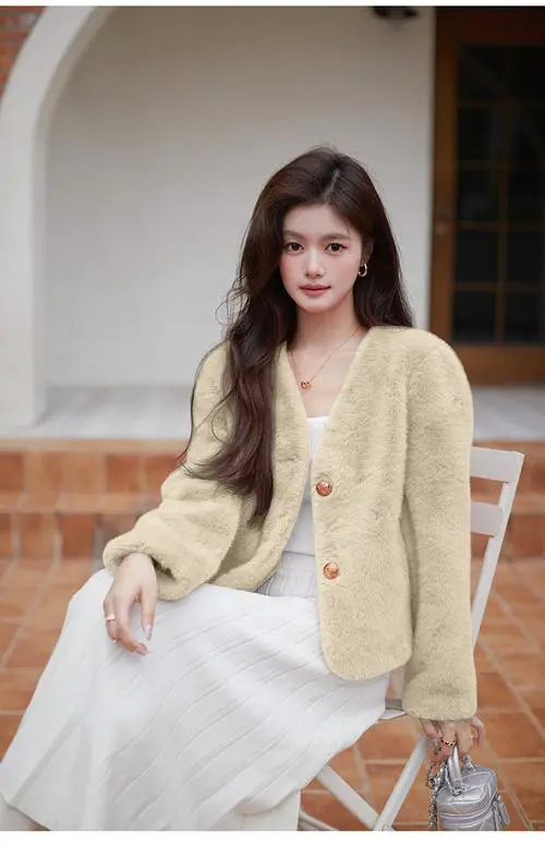 短款貂毛衣服怎么搭配图片