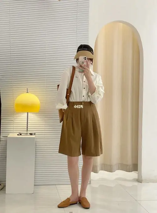 秋冬棕色短裤怎么搭配图片女