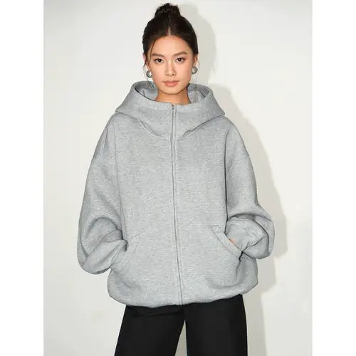 灰色的帽子怎么搭配衣服好看图片女生图片欣赏