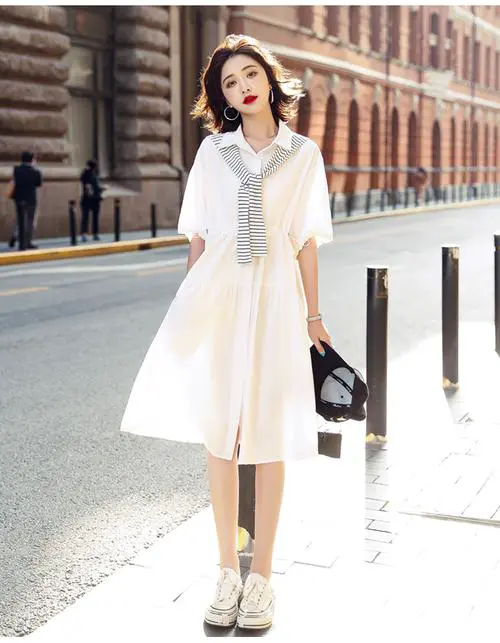 白色长披肩怎么搭配好看吗