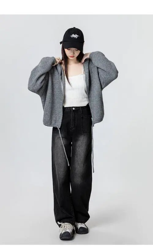 灰色外套配什么颜色好看