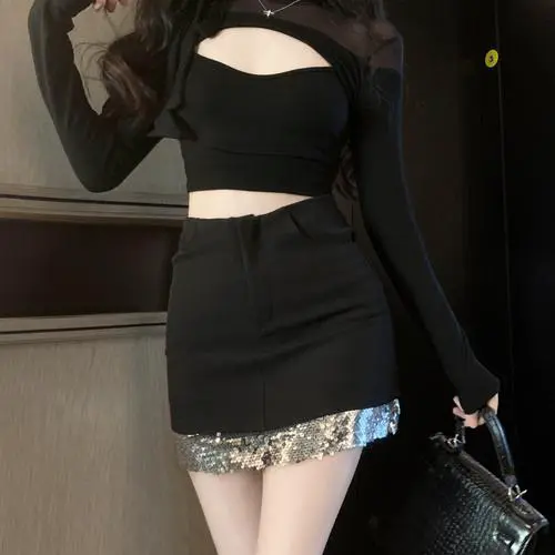 秋冬包臀短裙怎么搭配上衣