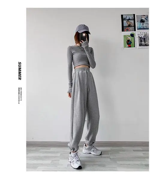 灰色休闲裤配什么上衣