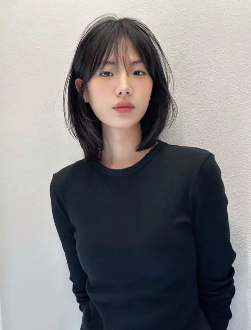 超肩头发怎么搭配