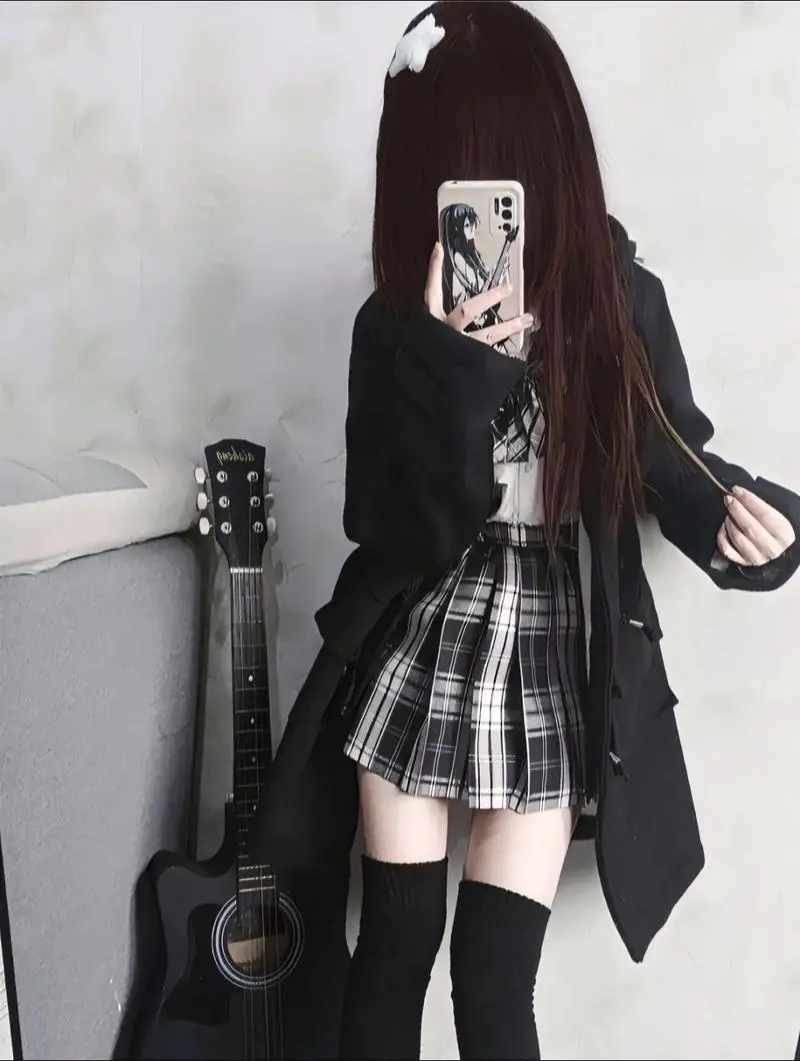 黑色过膝袜怎么搭配图片