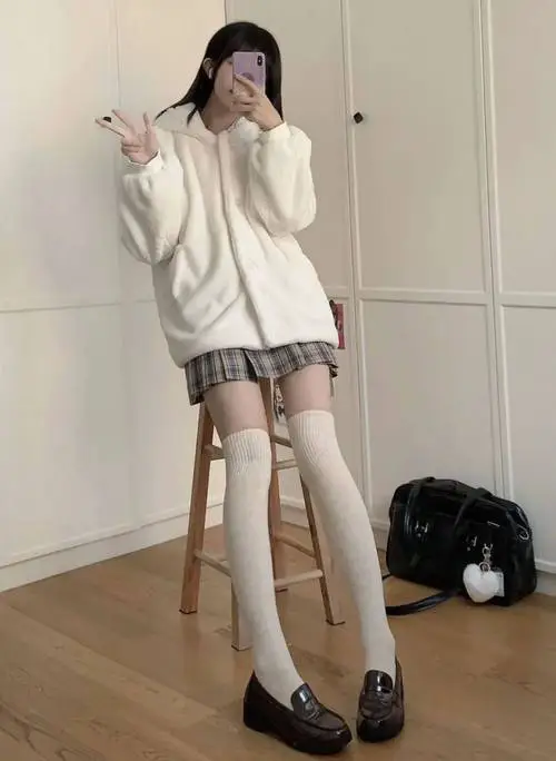 春夏过膝袜怎么搭配