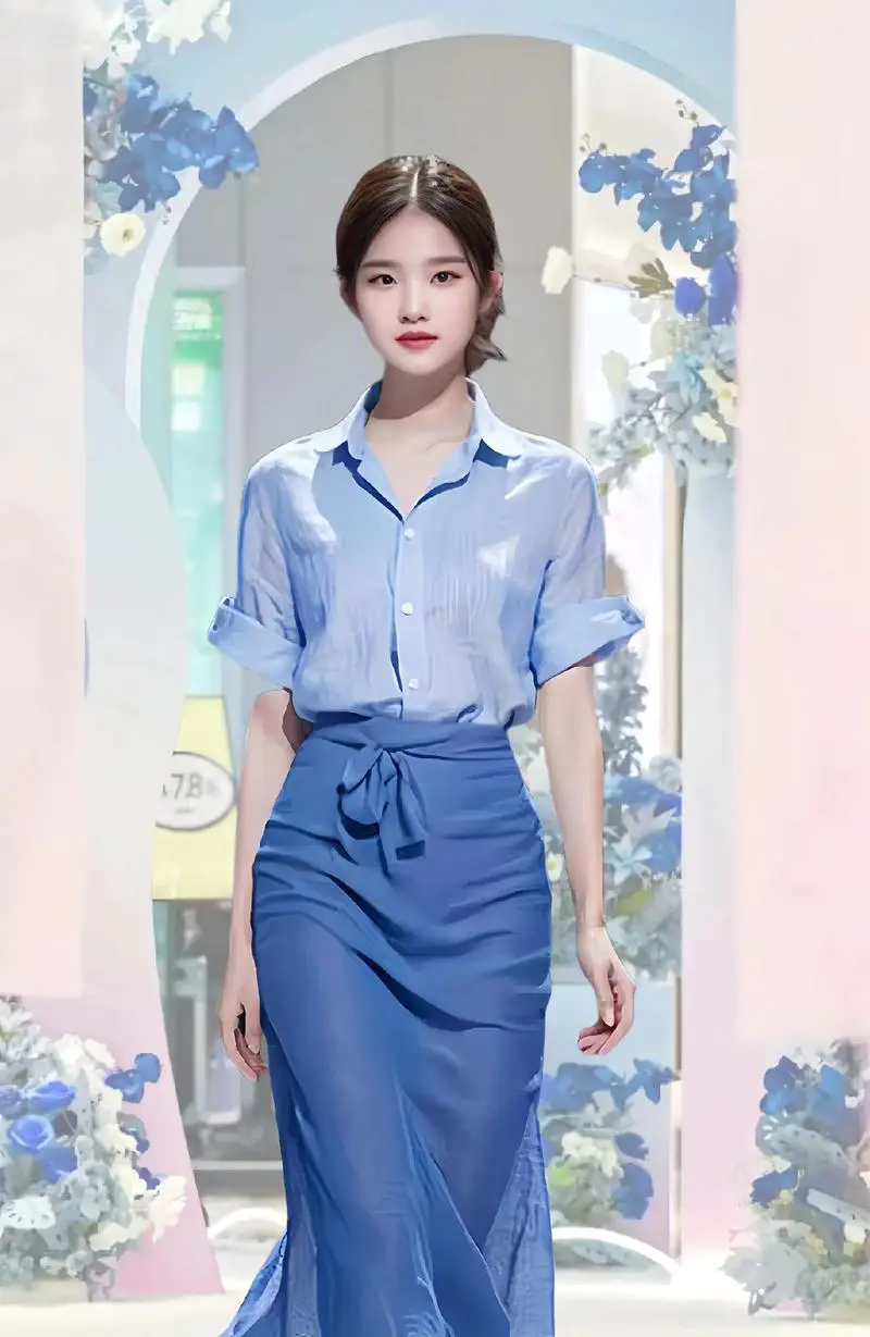 淡蓝色衣服怎么搭配