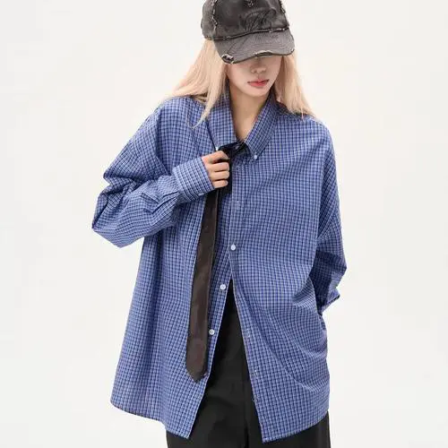 女士蓝色格子衬衫长款外套怎么搭配衣服好看图片