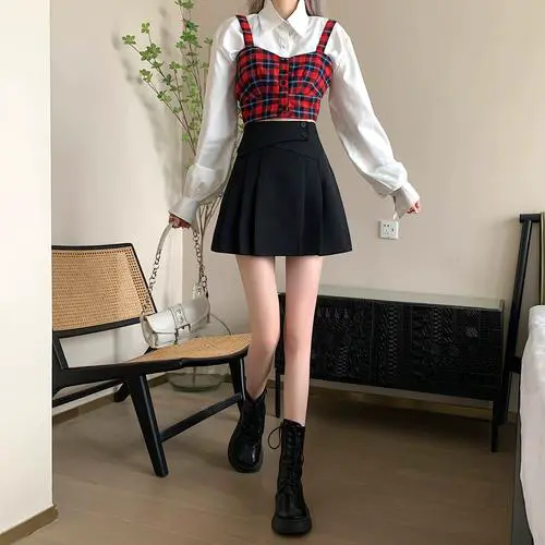 包臀百褶裙怎么搭配什么外套