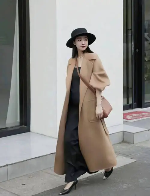 驼色大衣怎么搭配鞋子