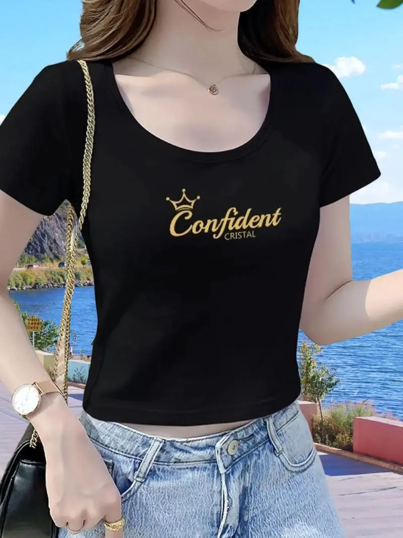 黑色高腰t恤怎么搭配