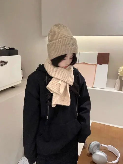 针织围巾怎么搭配