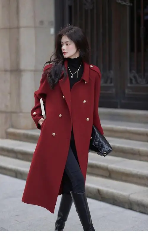 中长款大红色风衣怎么搭配衣服好看
