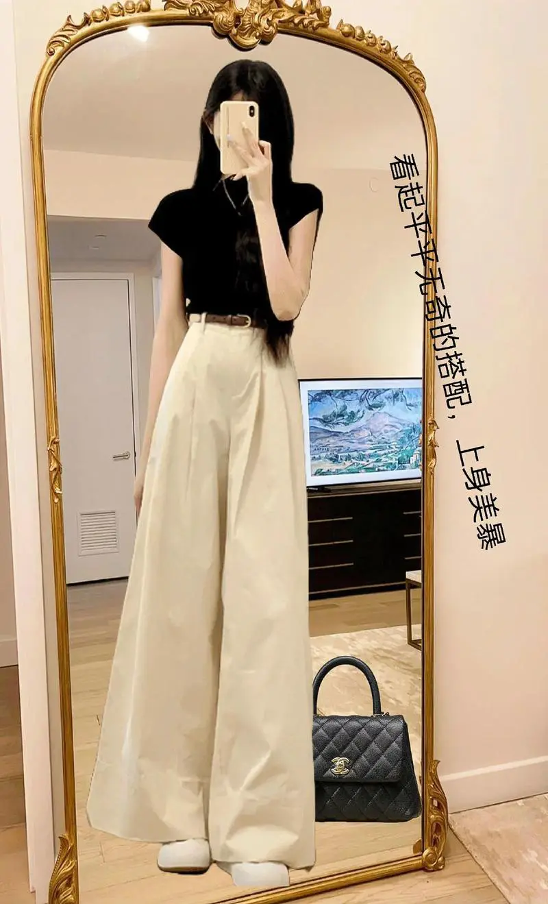 宽松高腰t恤怎么搭配