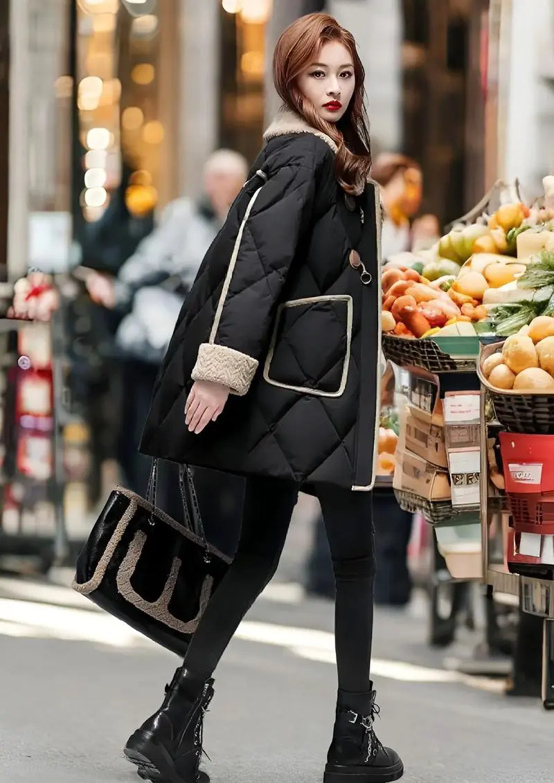 女黑色棉衣怎么搭配