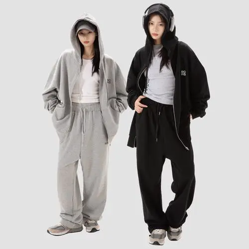 穿卫衣外套怎么搭配什么裤子好看