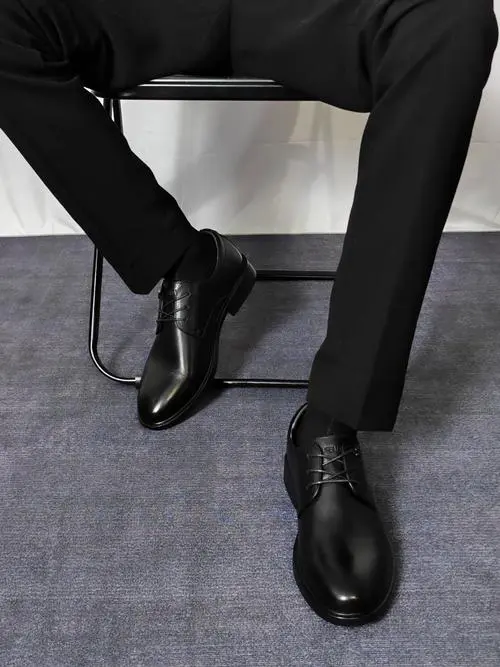 穿皮鞋穿什么裤子