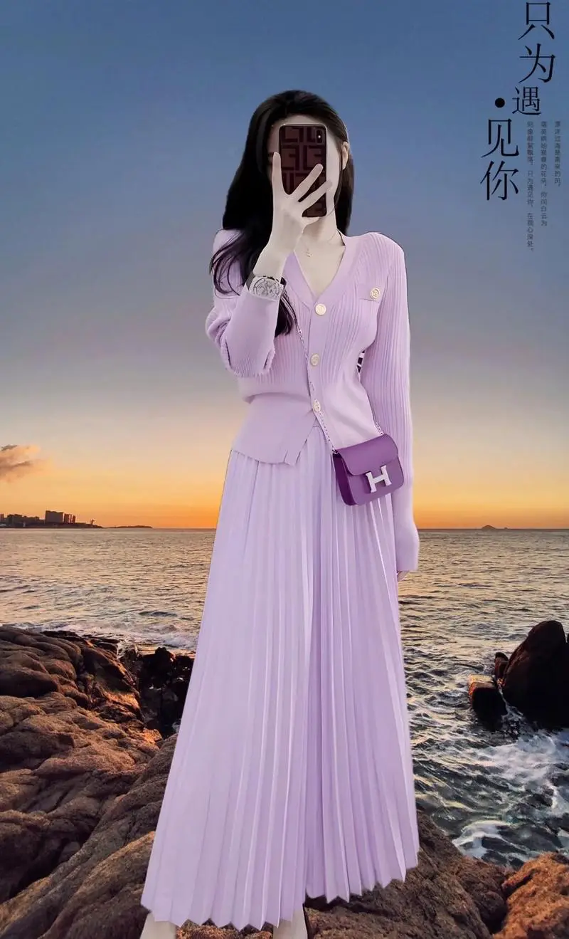 紫色尖头鞋怎么搭配针织衫