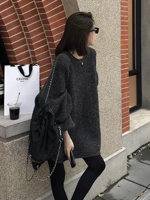 套头款毛衣怎么搭配