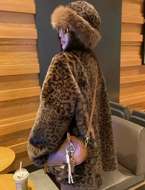 豹纹皮草怎么搭配