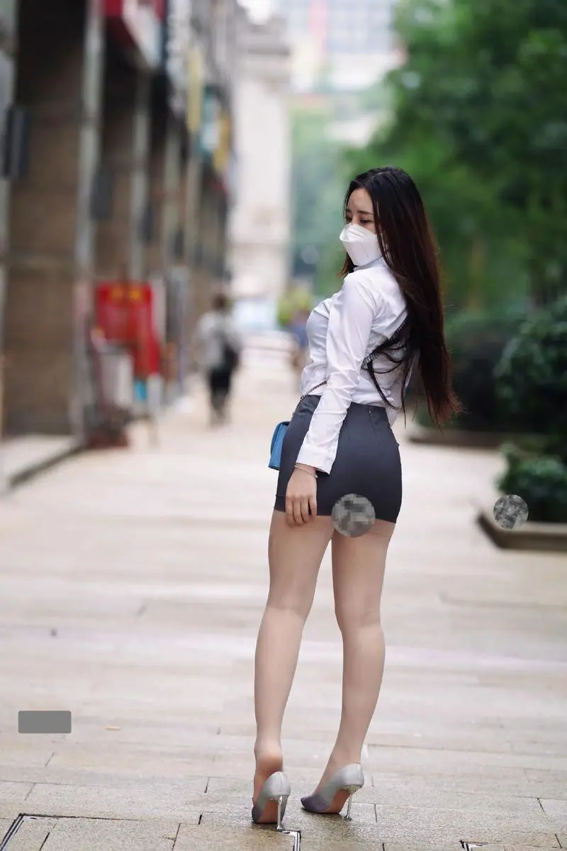 包臀的短裙怎么搭配