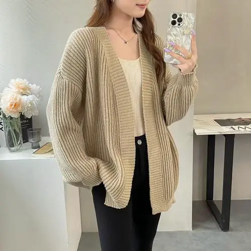 女士休闲韩版毛衣外套怎么搭配什么裤子