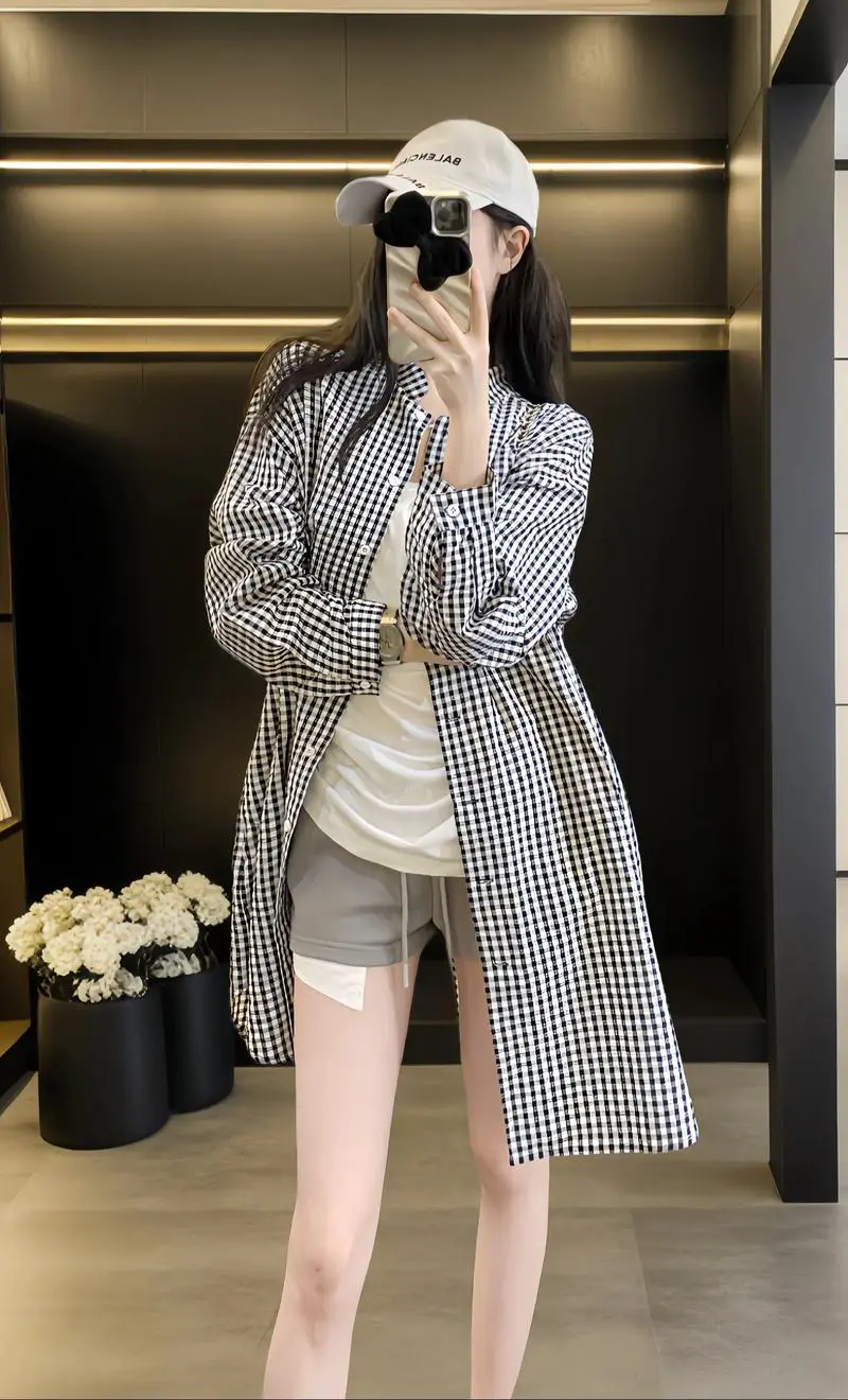 中长款长袖格子衬衫怎么搭配什么裤子图片欣赏