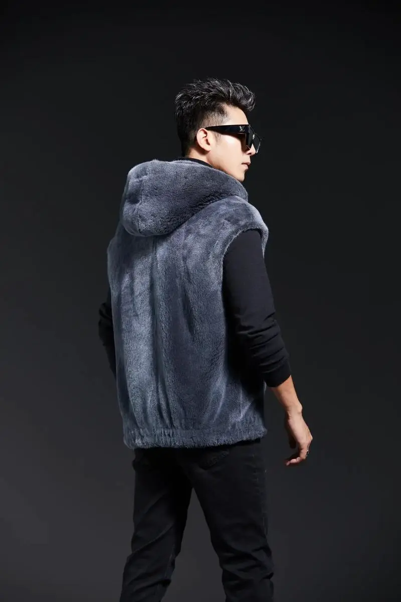 男款带帽貂皮马甲怎么搭配图片