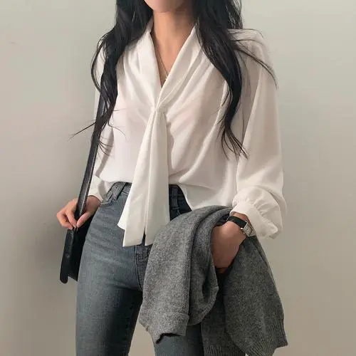 领带怎么搭配衬衫颜色好