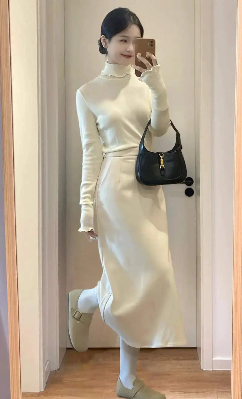 白色衣服里面怎么搭配图片欣赏