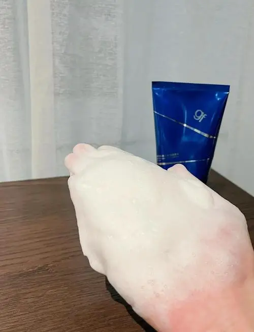 高夫洗面奶怎么打开