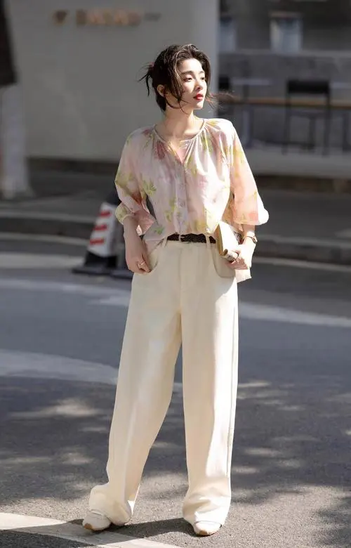 女生的中袖衣服怎么搭配图片