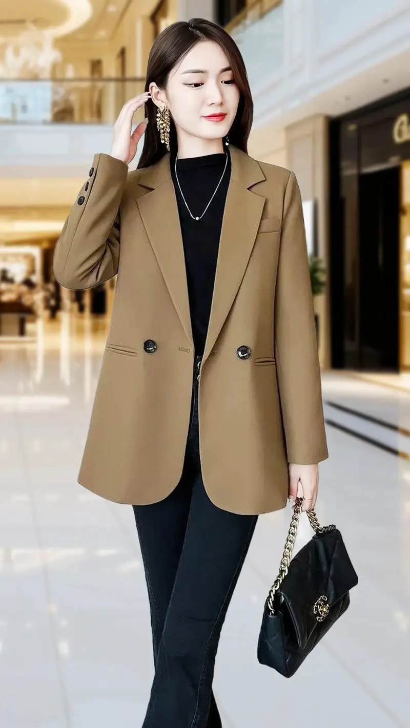 西装打底该怎么搭配衣服