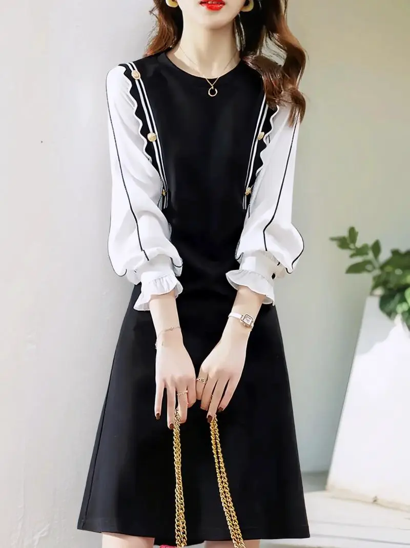 长款长袖修身连衣裙怎么搭配