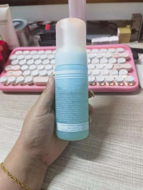 希思黎的洗面奶洗着怎么没泡沫