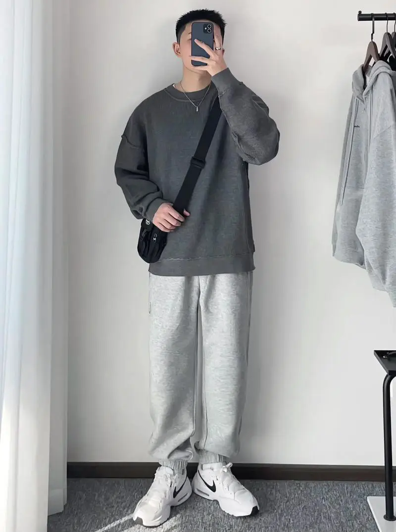 深灰色毛线怎么搭配