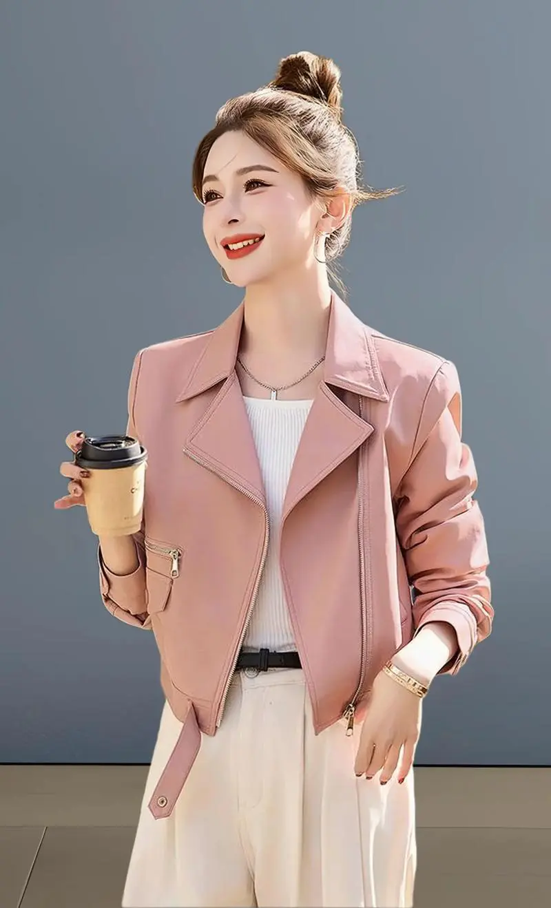 米粉色皮衣怎么搭配好看