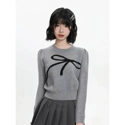 灰色打底衫配什么外套