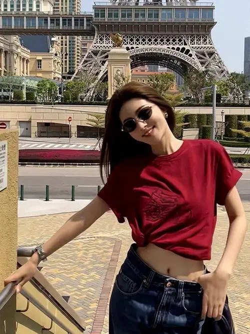 红短t怎么搭配什么外套